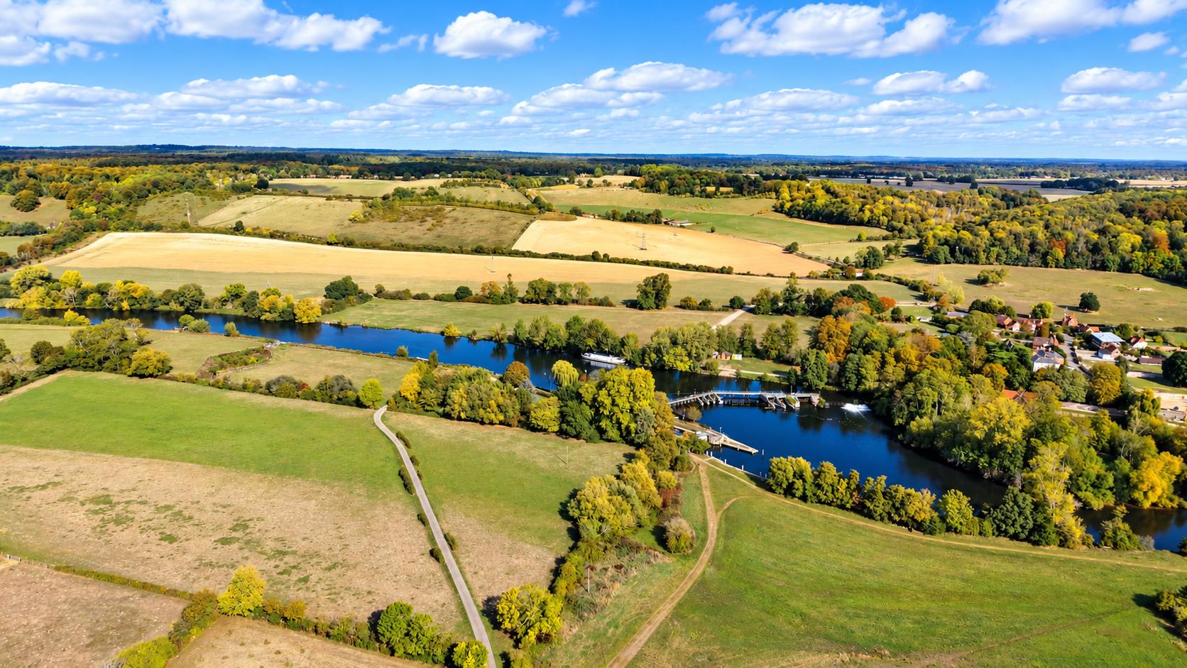 Mapledurham Drive, Purley On Thames